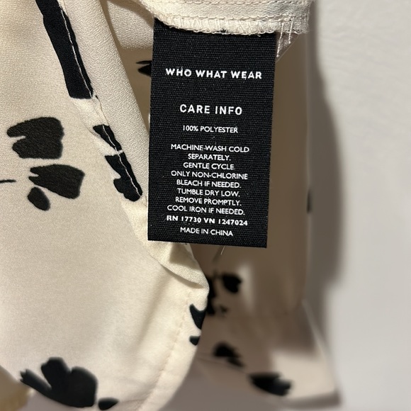 Who What Wear Floral Blouse - Picture 4 of 4